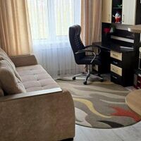 Продаж квартири Харків, ХТЗ, Рогань, 64.3м²