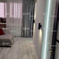 Продаж квартири Харків, ХТЗ, Рогань, 64.3м²