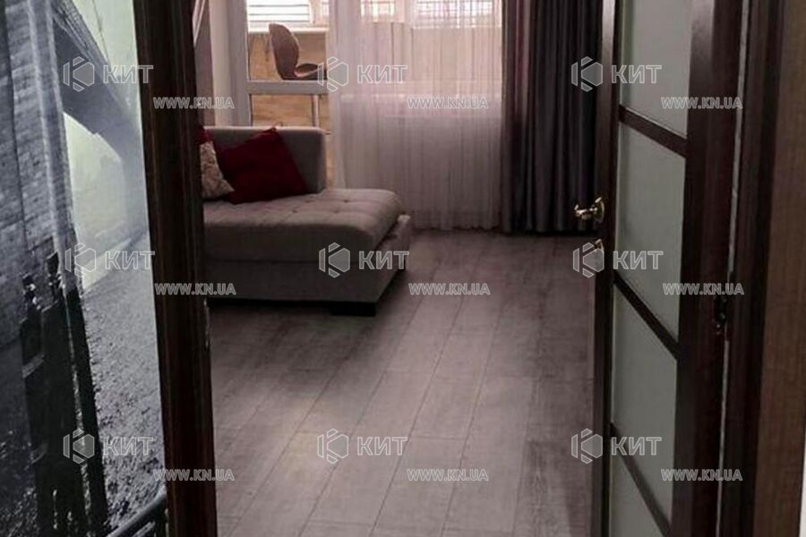 Продаж квартири Харків, ХТЗ, Рогань, 64.3м²