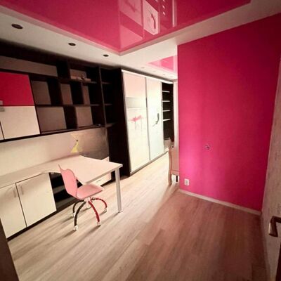 Продажа 	 Харьков,  Леся Сердюка (Командарма Корка) ул.   40