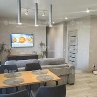 Продаж квартири Харків, ХТЗ, Рогань, 84м²