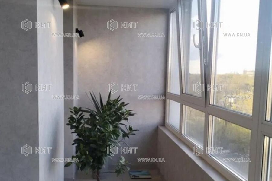 Продаж квартири Харків, ХТЗ, Рогань, 84м²