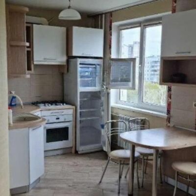Продажа 	 Харків,  Амосова (Корчагінців) вул.   13