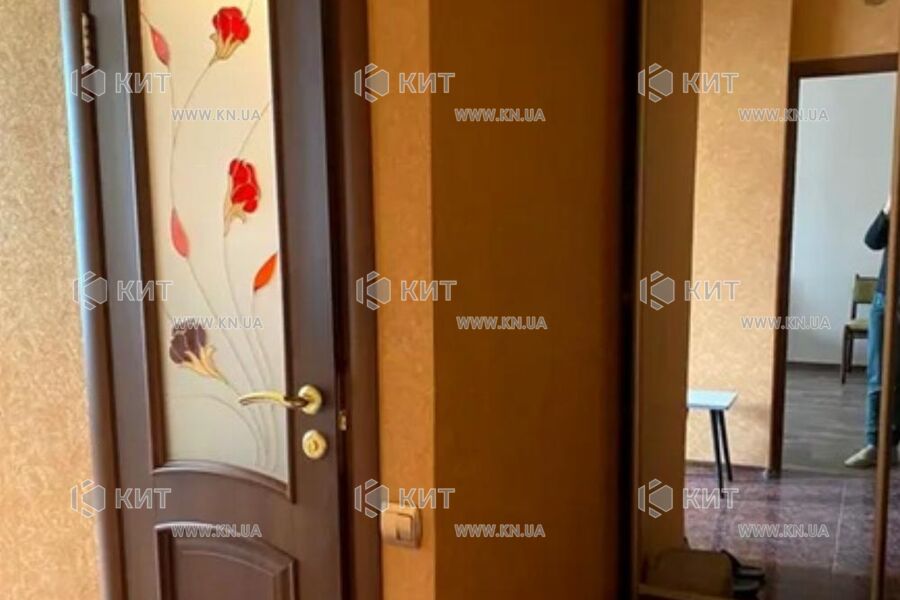 Продаж квартири Харків, ХТЗ, Рогань, 33м²