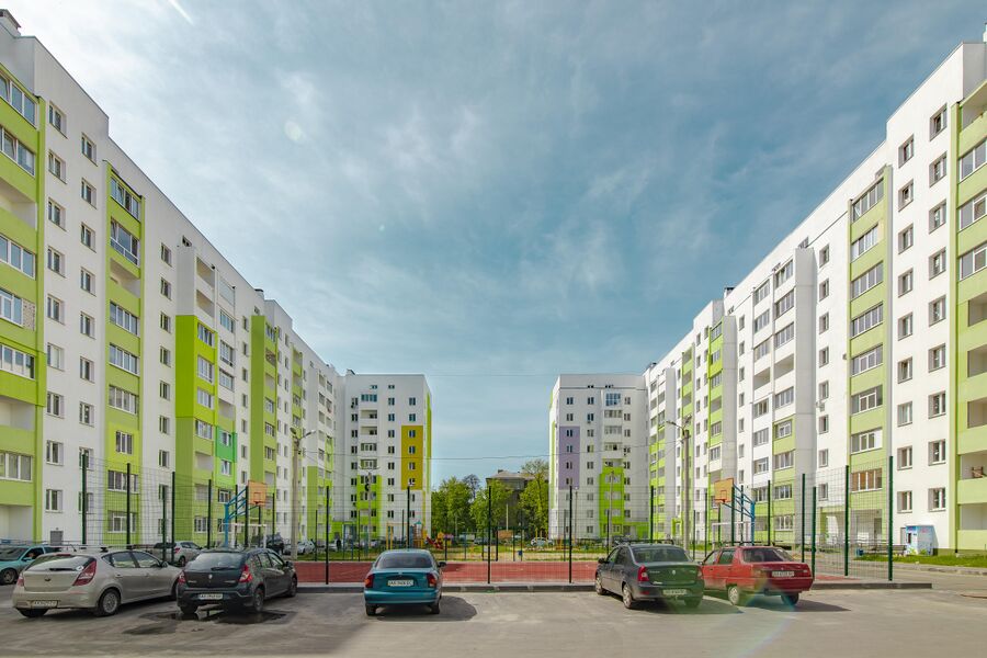 Продаж квартири Харків, ХТЗ, Рогань, 45м²
