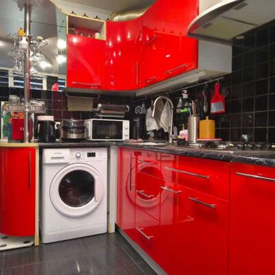 Продажа 	 Харьков,  Метростроителей ул.   34