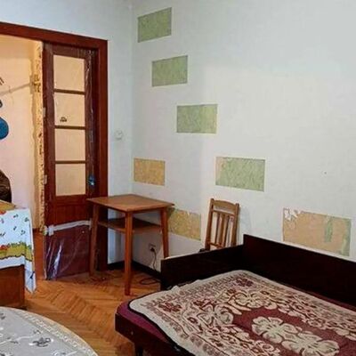 Продажа 	 Харків,  Гімназійна (Червоношкільна) наб.   4