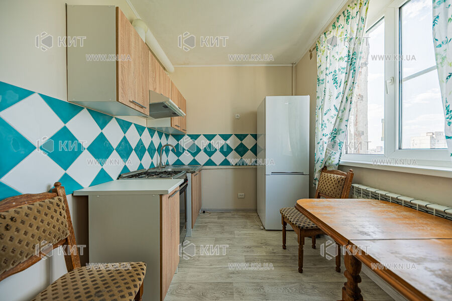 Продажа квартиры Харьков, Спортивная, Гагарина, Защитников, 69.2м²
