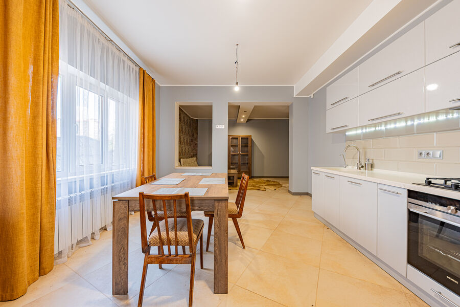Продаж будинку Харків, Журавлівка, 168м²