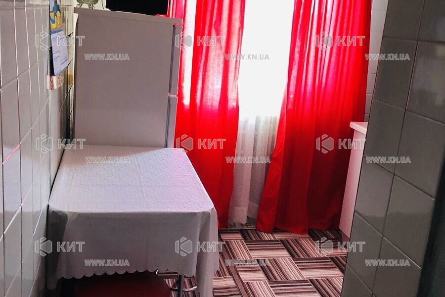 Продаж квартири Харків, ХТЗ, Рогань, 46.7м²