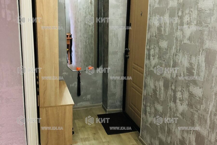 Продаж квартири Харків, ХТЗ, Рогань, 46.7м²