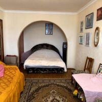 Продаж квартири Харків, ХТЗ, Рогань, 40м²