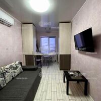 Продаж квартири Харків, Салтівка(Бараб.,Україна), 20м²