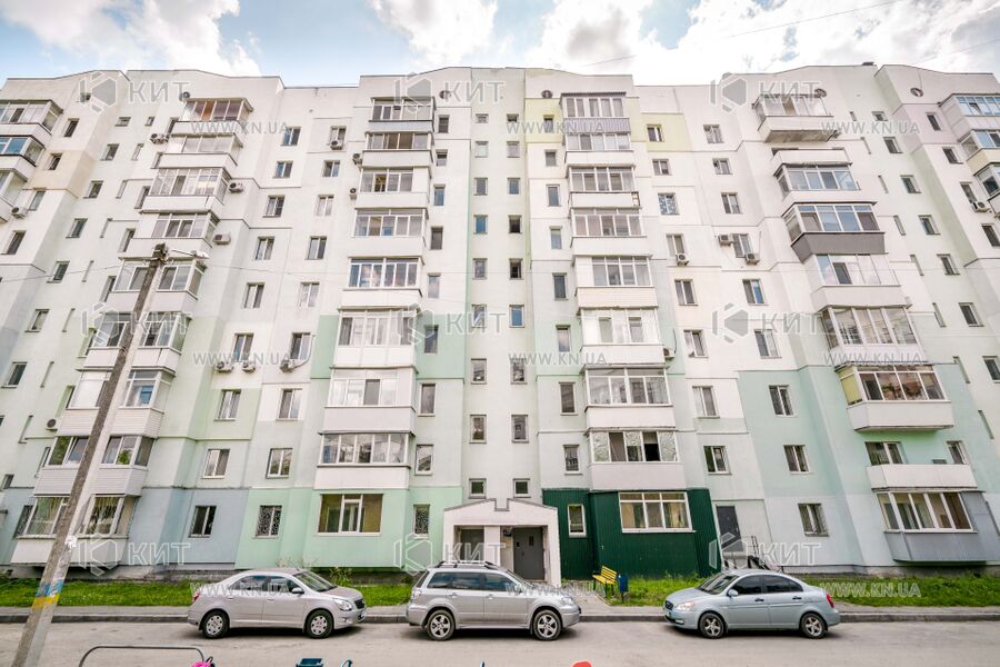 Продаж квартири Харків, Олексіївка, 35м²
