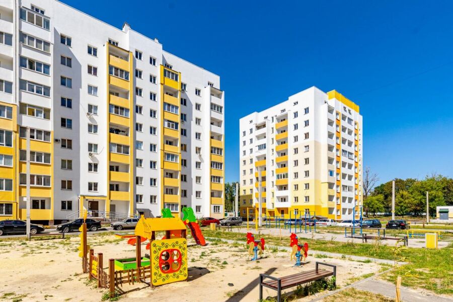 Продажа квартиры Харьков, ХТЗ, Рогань, 81.7м²