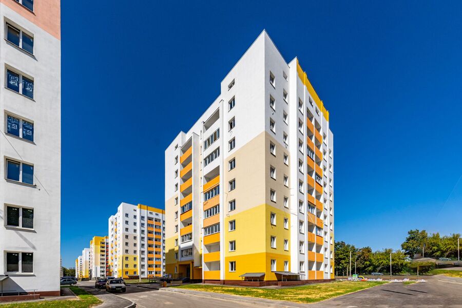 Продаж квартири Харків, ХТЗ, Рогань, 74м²