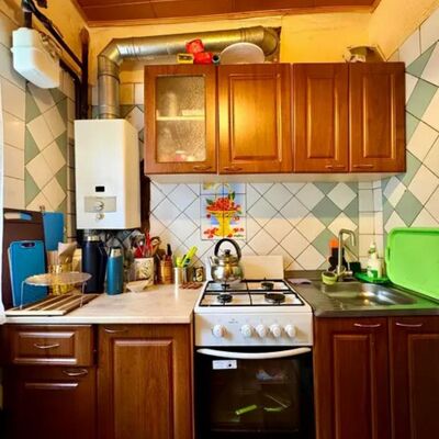 Продажа 	 Харків,  Аерокосмічний (Гагаріна) пр.   316