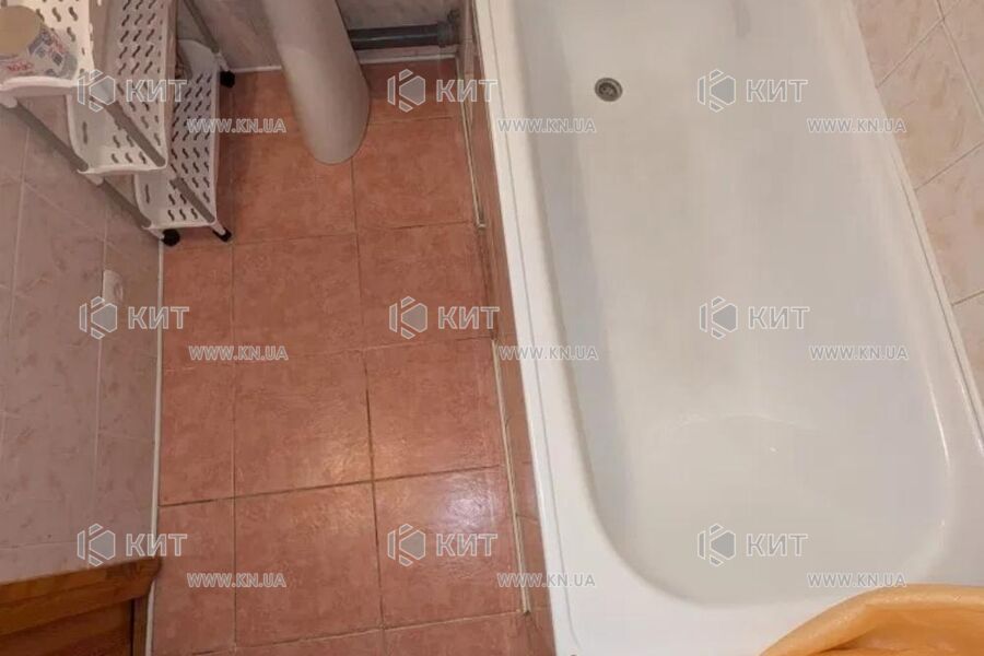 Продаж квартири Харків, ХТЗ, Рогань, 33м²