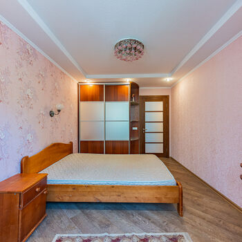 Продажа квартир - Харьков,  Аэрокосмический (Гагарина) пр.  45А