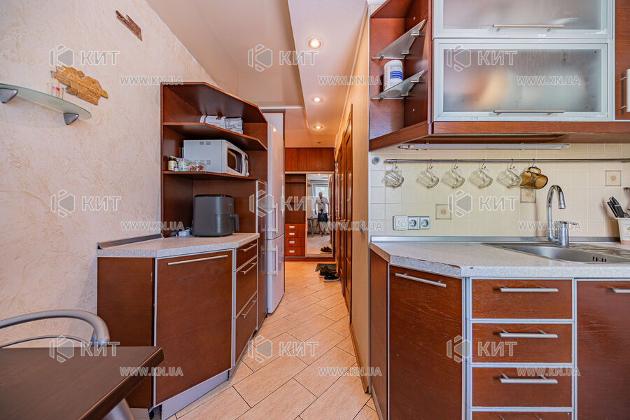 Продажа квартиры Харьков, Спортивная, Гагарина, Защитников, 64м²