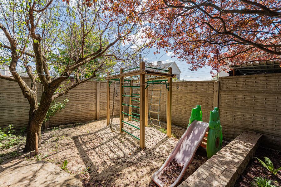 Продаж будинку Харків, ХТЗ, 126м²