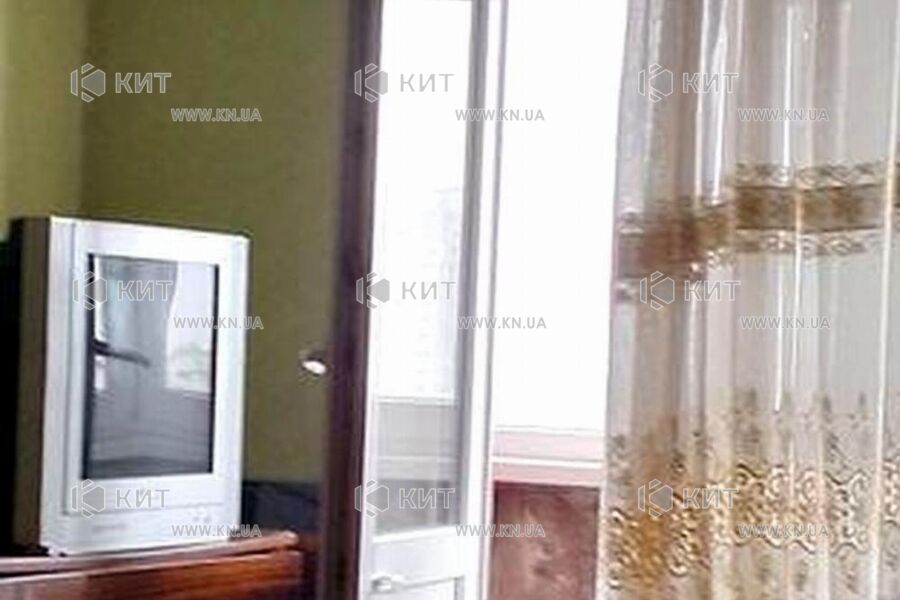 Продаж квартири Харків, ХТЗ, Рогань, 33м²