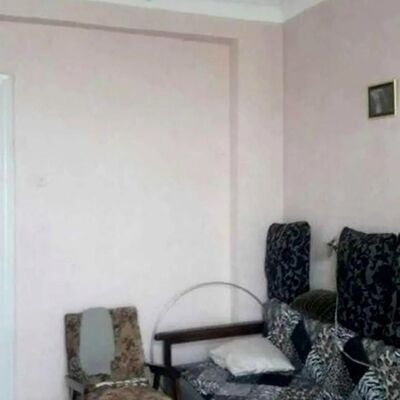 Продажа 	 Харків,  Героїв Небесної Сотні (Руднєва) пл.   8