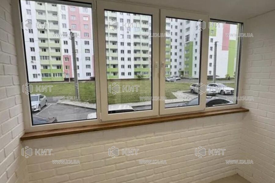 Продаж квартири Харків, ХТЗ, Рогань, 37м²