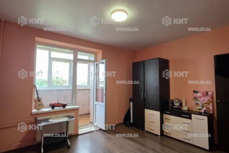 Продаж квартири Харків, ХТЗ, Рогань, 43м²