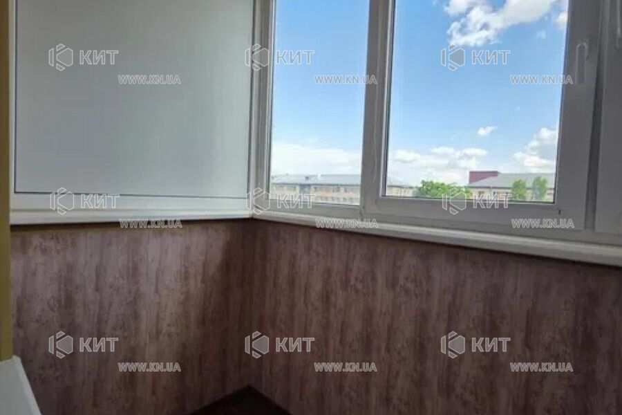 Продаж квартири Харків, ХТЗ, Рогань, 43м²