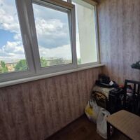 Продаж квартири Харків, ХТЗ, Рогань, 43м²