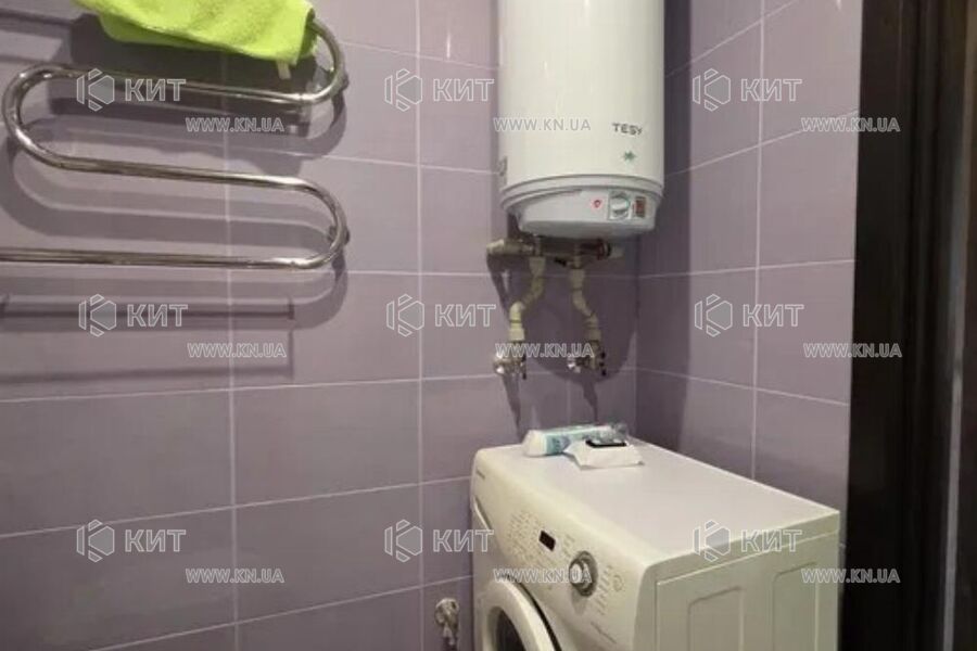 Продаж квартири Харків, ХТЗ, Рогань, 43м²
