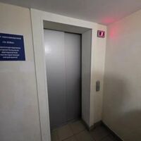 Продаж квартири Харків, ХТЗ, Рогань, 43м²