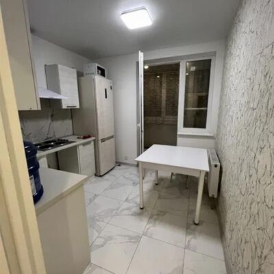Продажа 	 Харьков, Птичка Барабашова ул.   10В