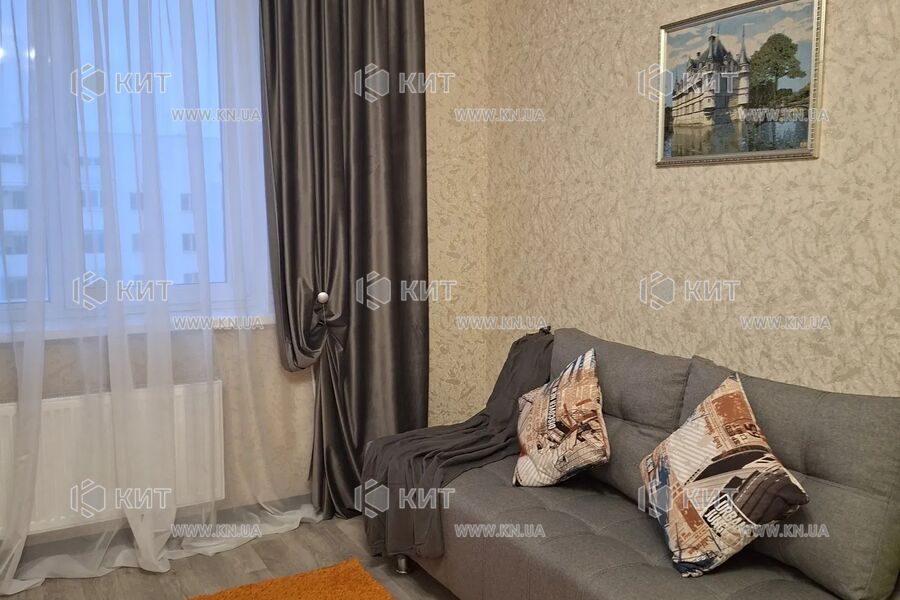 Продаж квартири Харків, ХТЗ, Рогань, 39м²