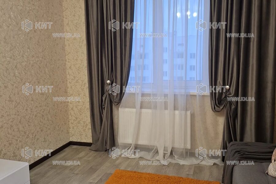 Продаж квартири Харків, ХТЗ, Рогань, 39м²
