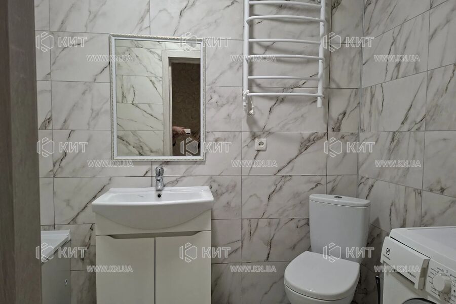 Продаж квартири Харків, ХТЗ, Рогань, 39м²