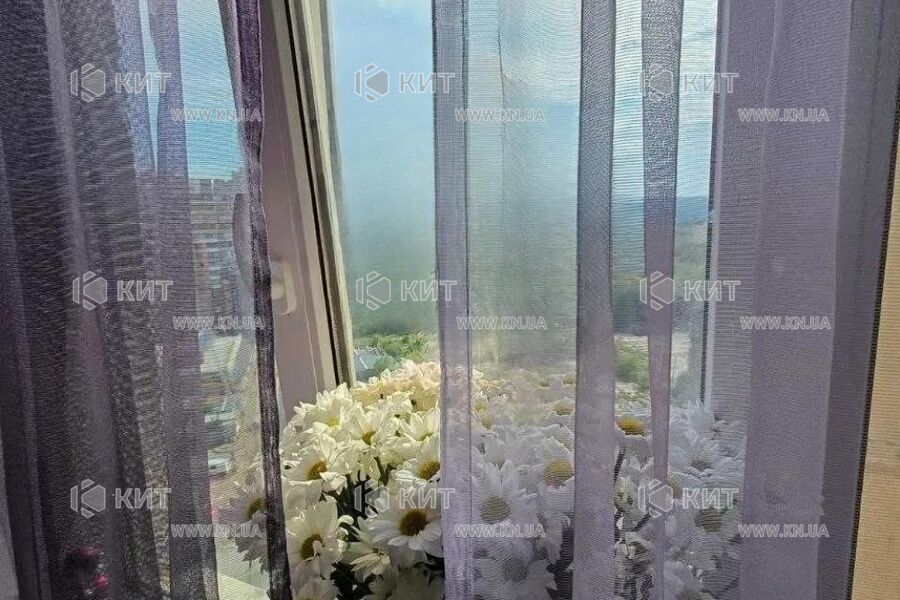 Продаж квартири Харків, Олексіївка, 70м²