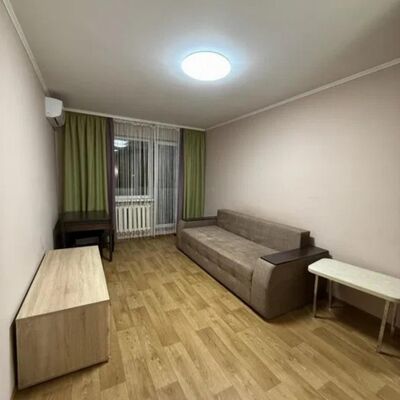 Продажа 	 Харків,  Байрона (Героїв Сталінграда) пр.   146