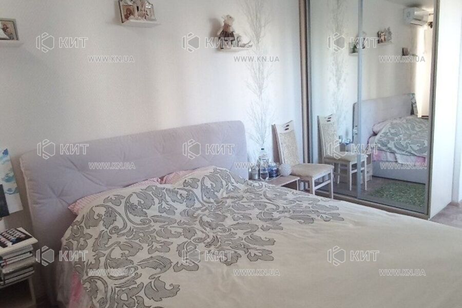 Продажа квартиры Харьков, Алексеевка, 70м²