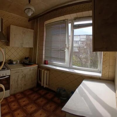 Продажа 	 Харьков,  Александра Орлова (Матросова) ул.   12