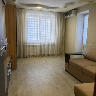 Продажа 	 Харків,  Академіка Богомольця вул.   19