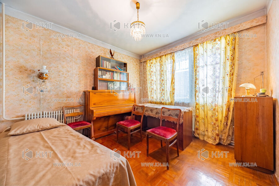 Продажа квартиры Харьков, ХТЗ, Рогань, 70.6м²