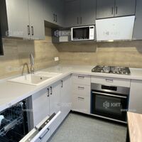 Продаж квартири Харків, ХТЗ, Рогань, 71.8м²