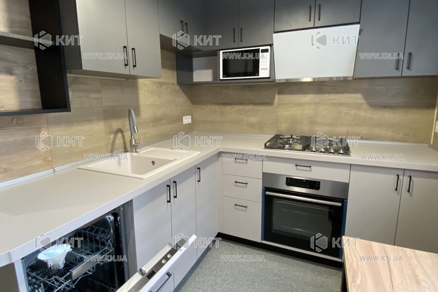 Продаж квартири Харків, ХТЗ, Рогань, 71.8м²