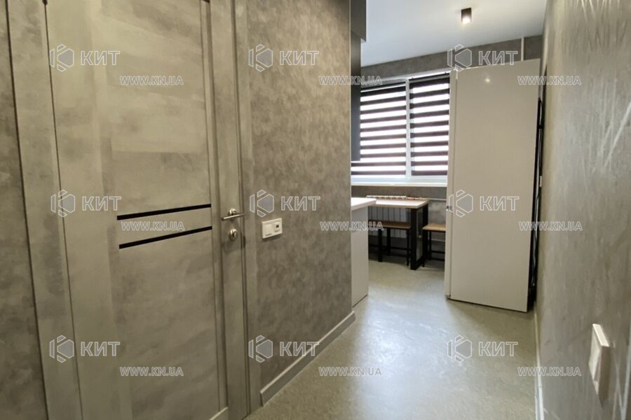 Продаж квартири Харків, ХТЗ, Рогань, 71.8м²