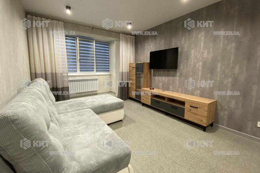 Продаж квартири Харків, ХТЗ, Рогань, 71.8м²