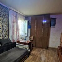 Продаж квартири Харків, ХТЗ, Рогань, 43м²