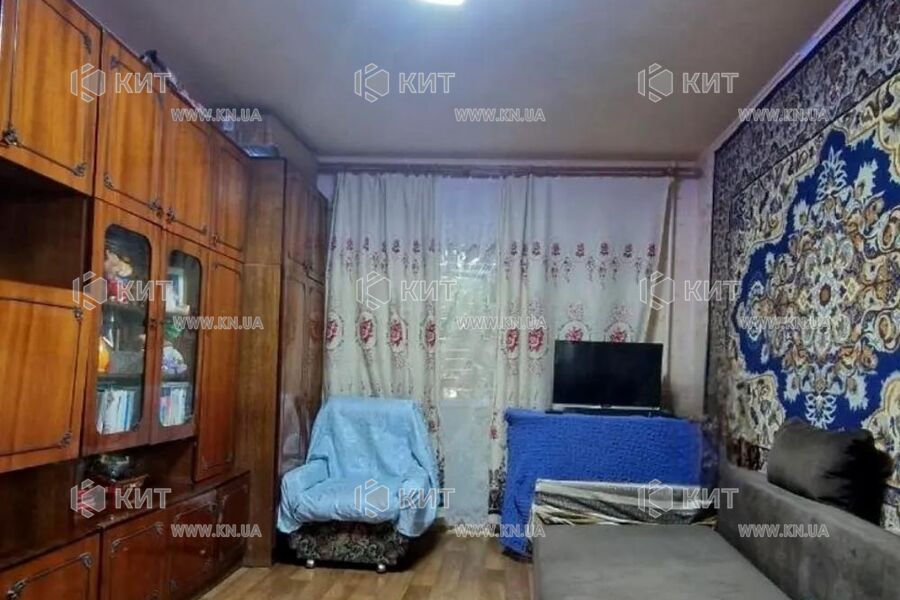 Продаж квартири Харків, ХТЗ, Рогань, 43м²