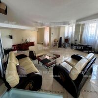 Продаж квартири Харків, Наукова, 217м²